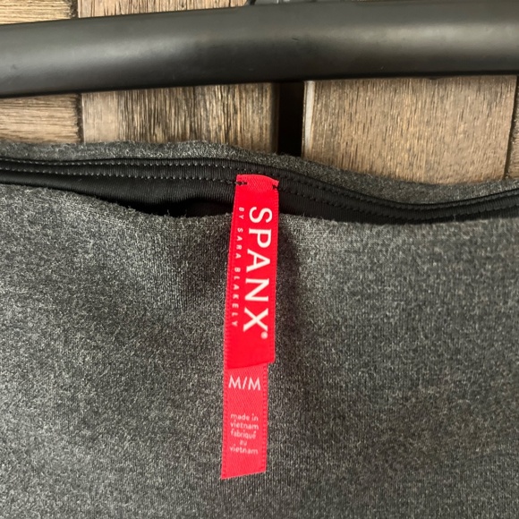 Spanx Ankle Length Ponte Hem Slit Heather Grey Leggings Size M - Picture 4 of 7